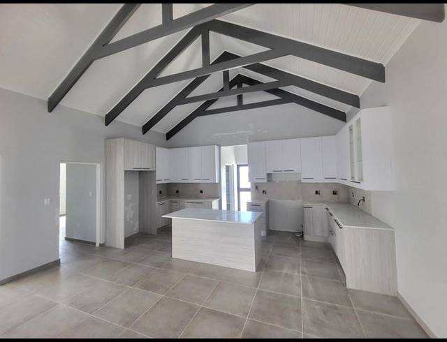 3 BEDROOM HOUSE FOR SALE IN LAAIPLEK